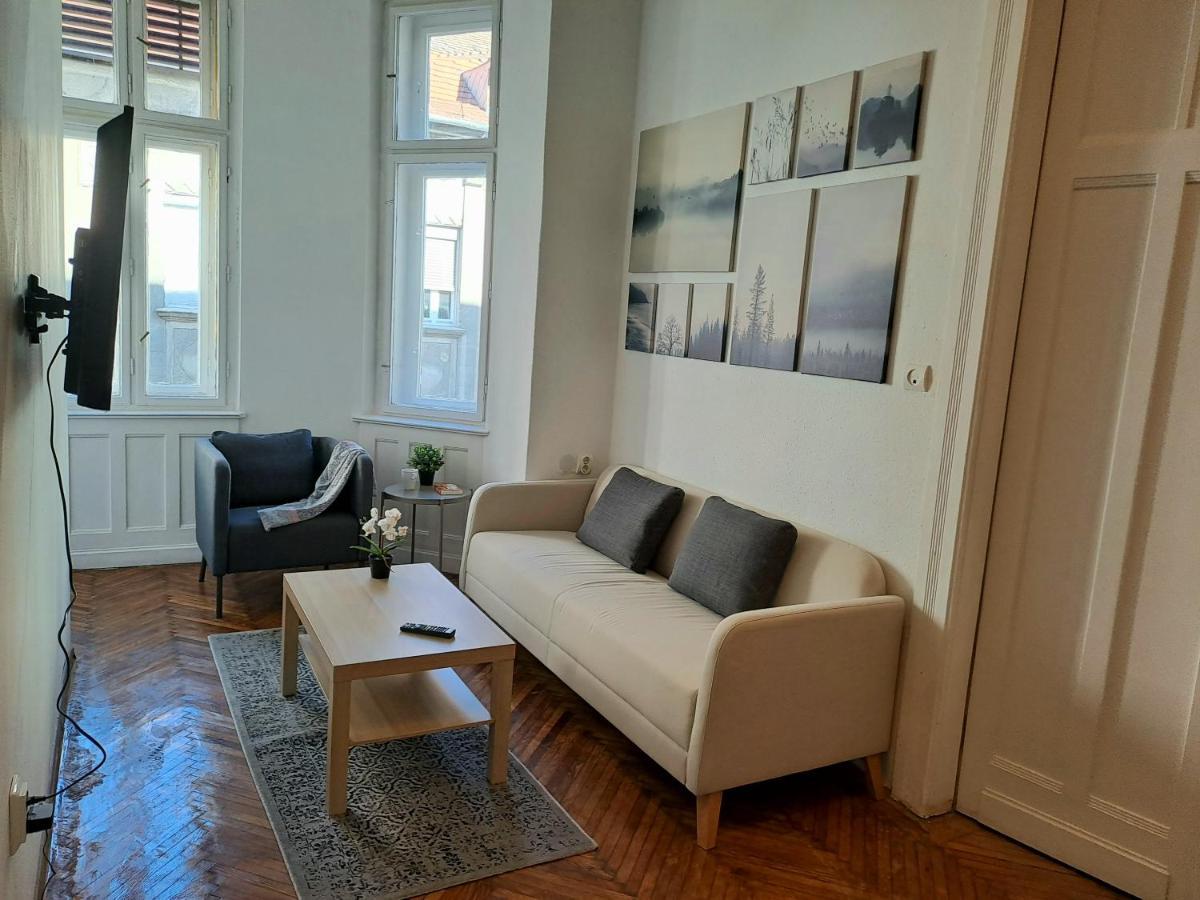 Emerald Apartamento *