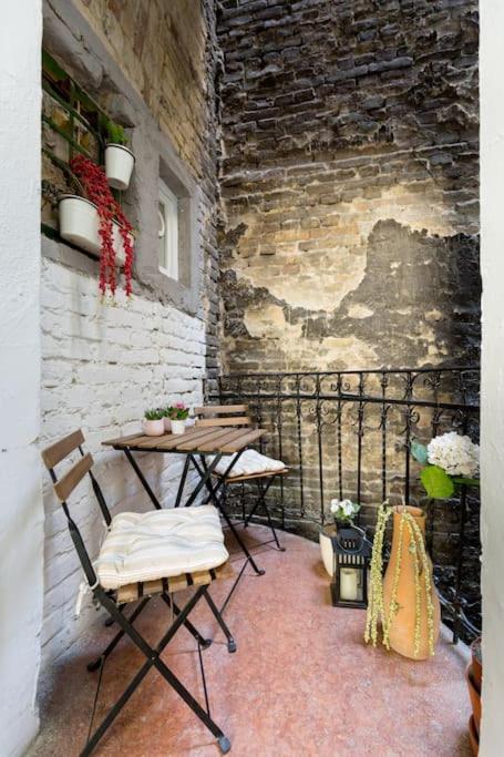 Juliet's Residence/romantic Nook