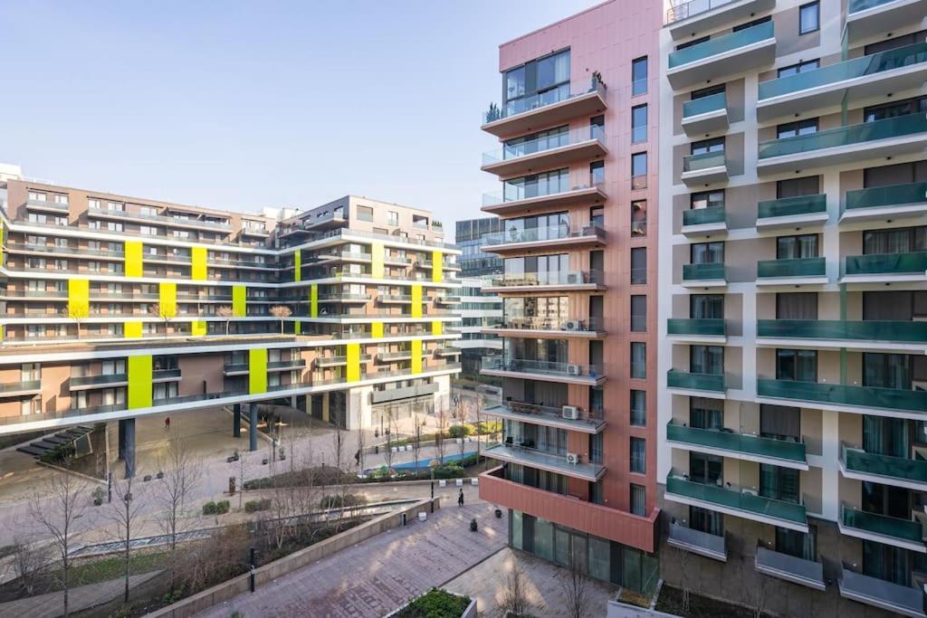Apartment Oaks With Balcony Budapest