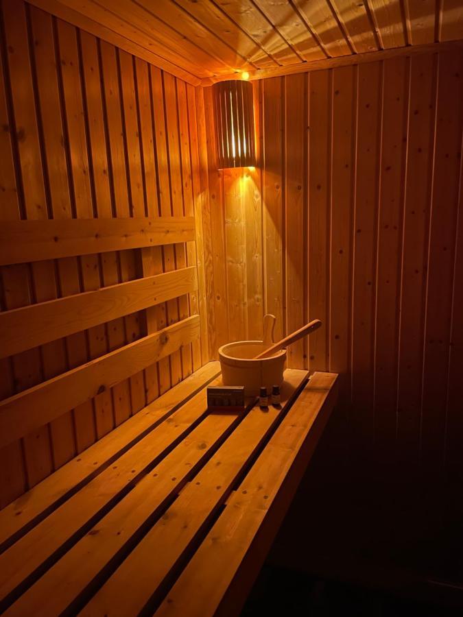 Spacious Almassy Apartamento Budapest