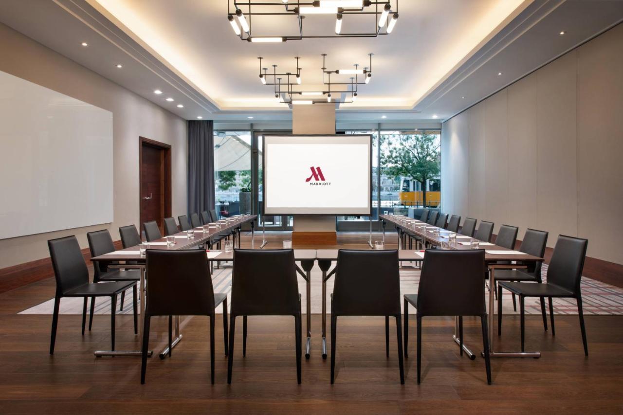Marriott Hotel 5*