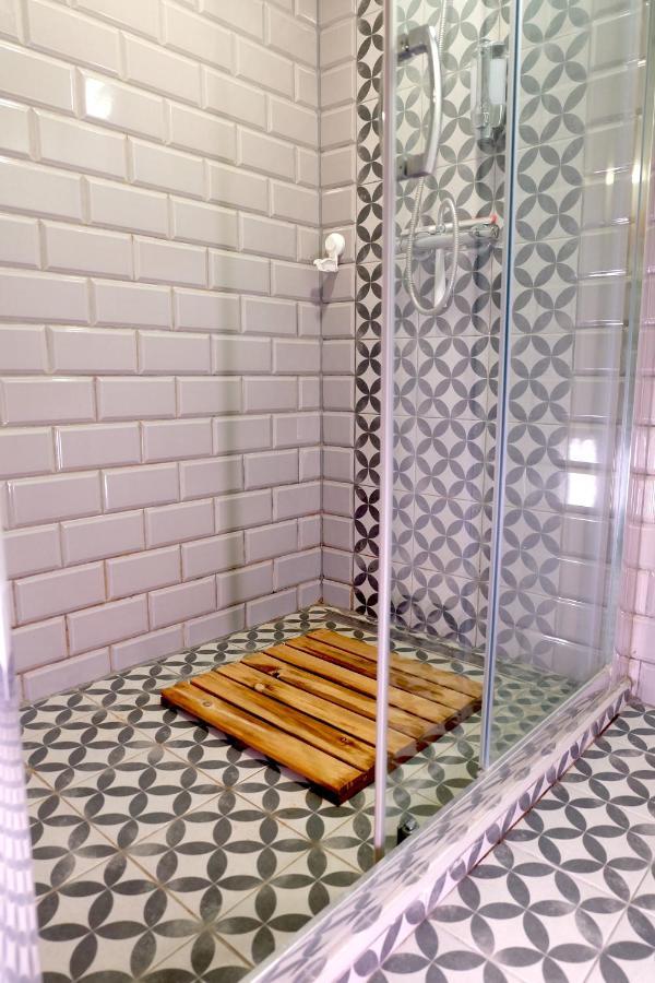 Apartment Art & Design *