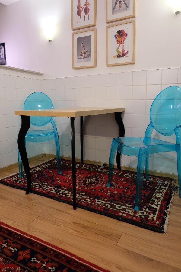 Apartment Art & Design