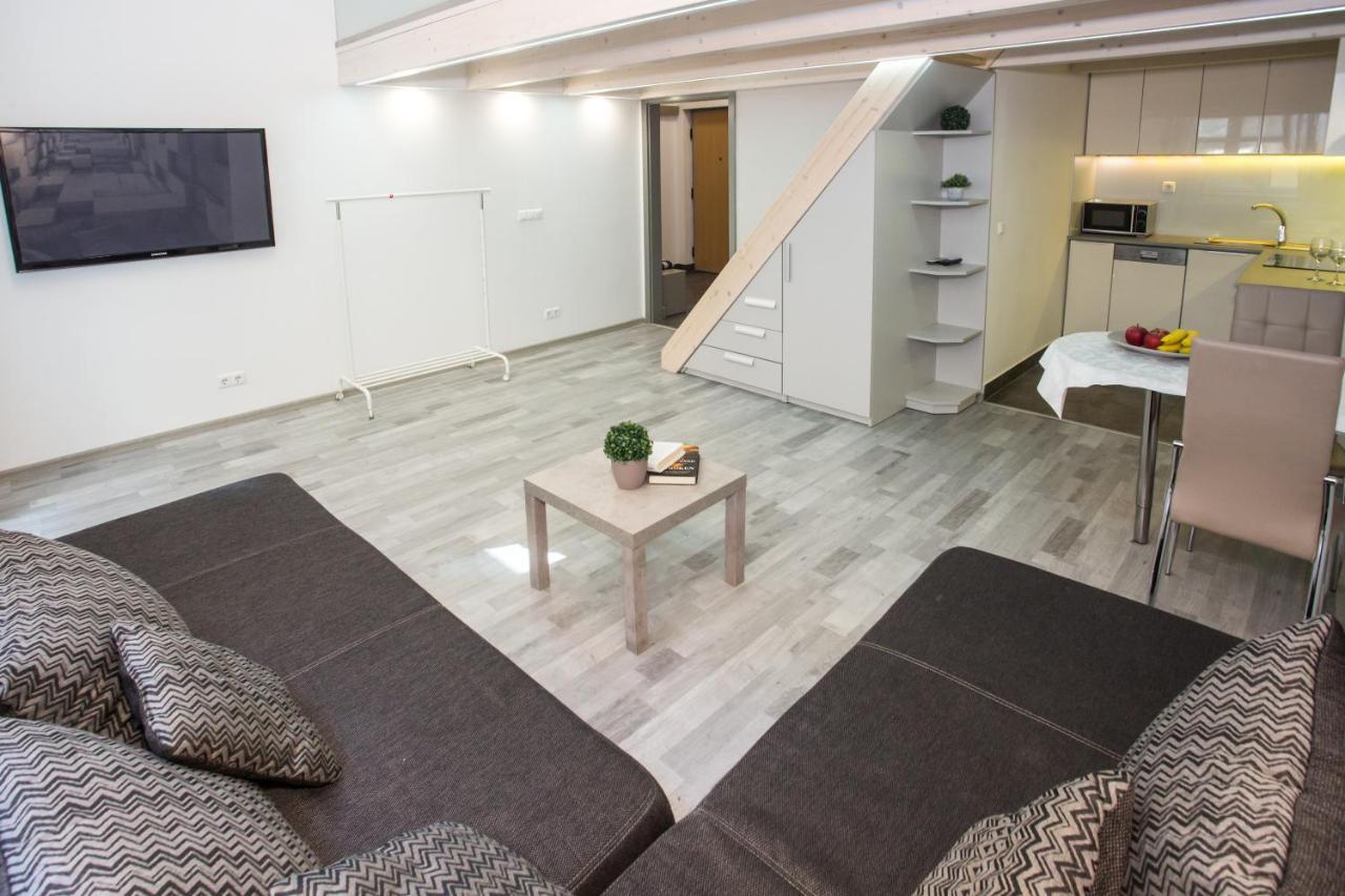 Aradi Apartment