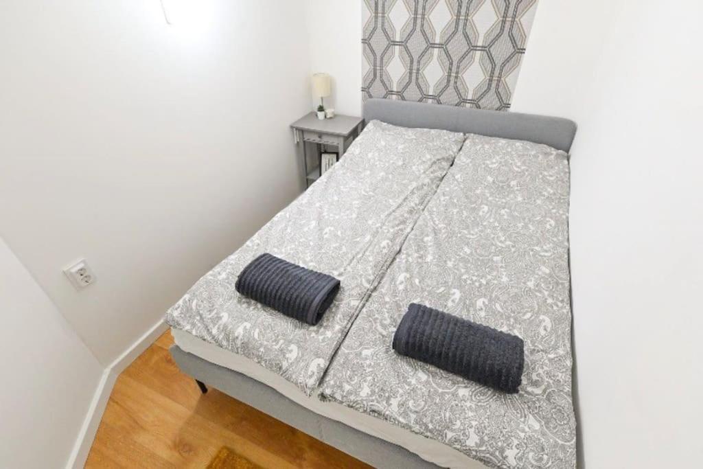 Lejlighed 2 Bedroom Flat In Damjanich Str., Hirsch