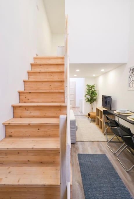 Appartement 1 Bedroom Flat In Nyar Str.,