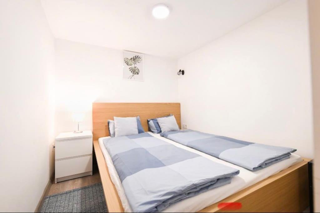 Apartamento 2 Bedroom Flat In Nyar Str., Boutique *