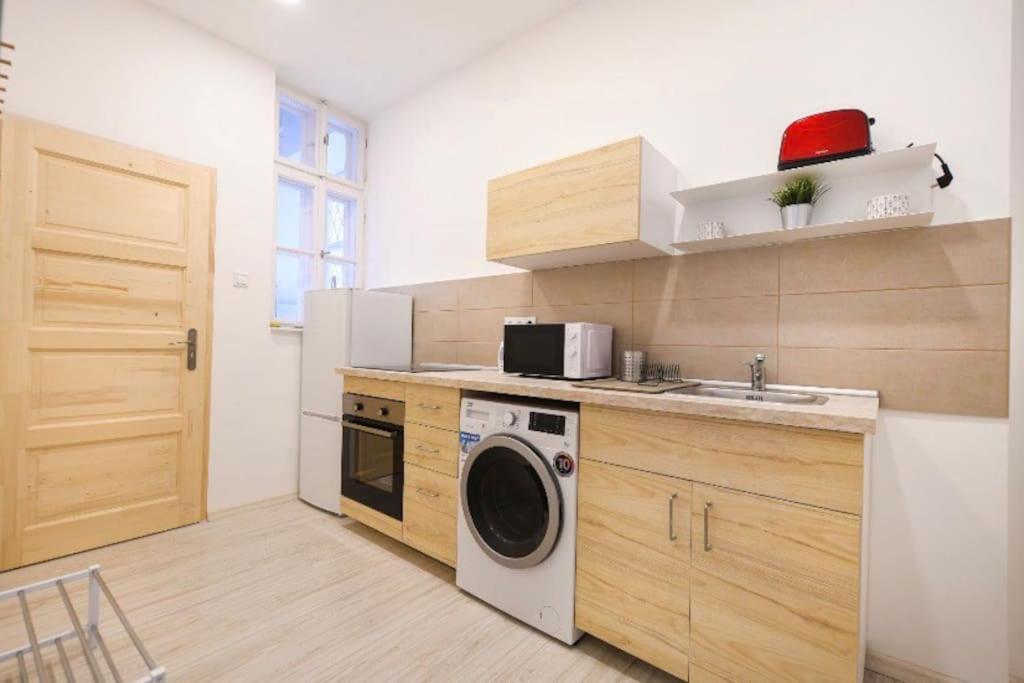 2 Bedroom Flat In Nyar Str., Boutique * Budapest