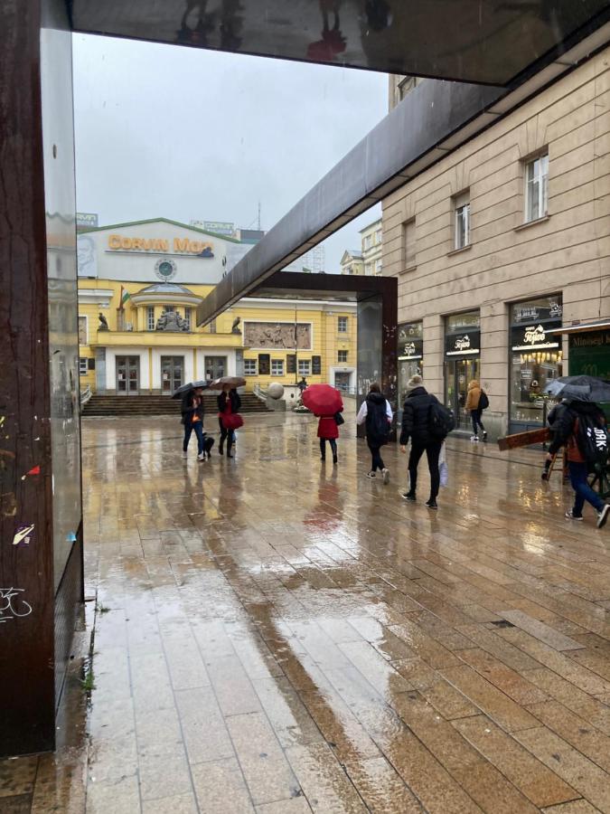 Roland Downtown - Corvin Apartamento