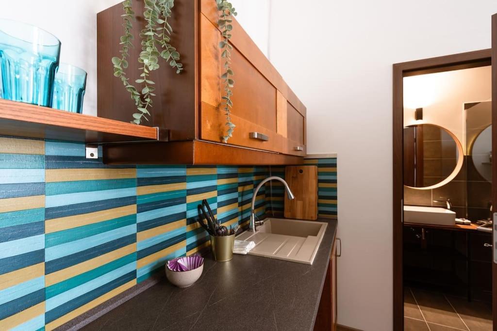 Free Parking Chain Bridge 4ppl, 2bdrm, Wifi, Smart Tv, Ac *