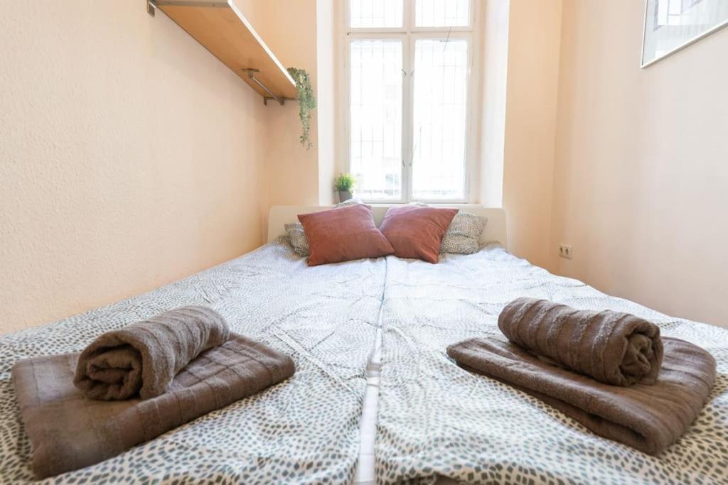 Free Parking Chain Bridge 4ppl, 2bdrm, Wifi, Smart Tv, Ac