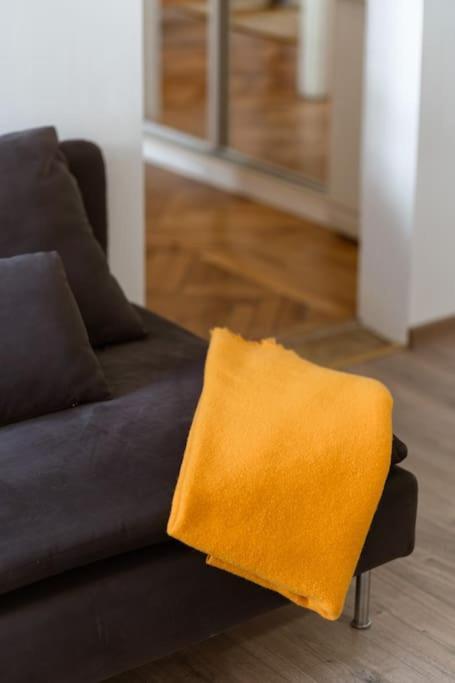 Free Parking Chain Bridge 4ppl, 2bdrm, Wifi, Smart Tv, Ac * Budapest