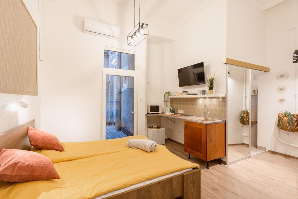Apartment Brandnewchainbridgehome For 2-fastwifi/ac/smarttv Budapest