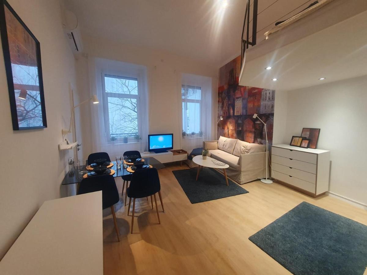 Petofi With Air Condition Apartment *