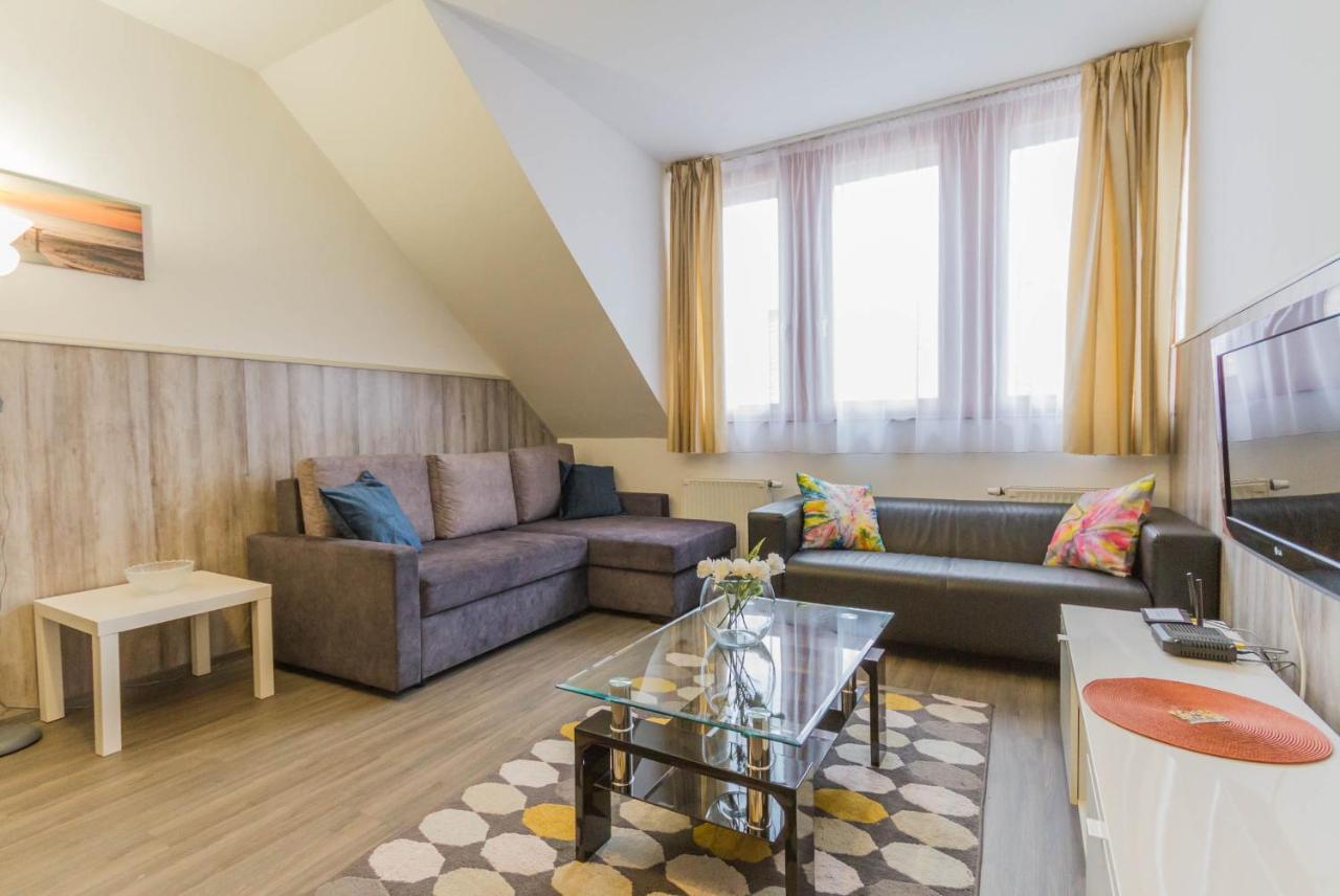 Lovag Charming In The Center-ac Apartment