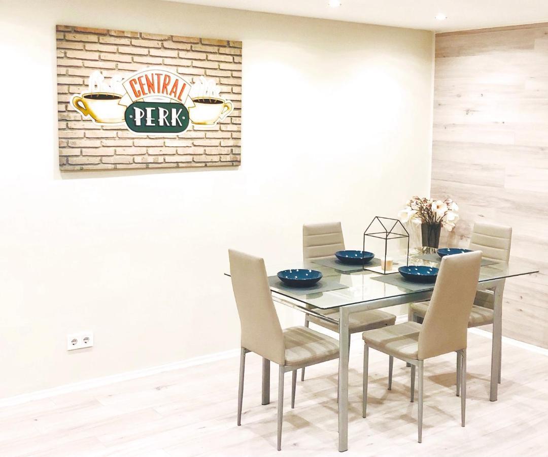 Akacfa 62 Dowtown 2br Wifi+ac Budapest