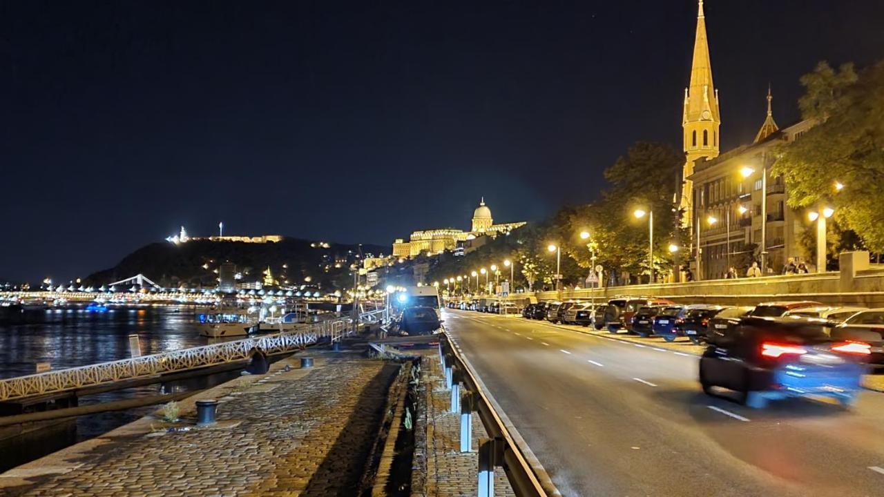 Parliament View *