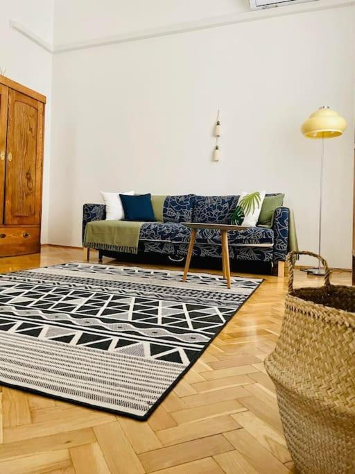 King Apartment