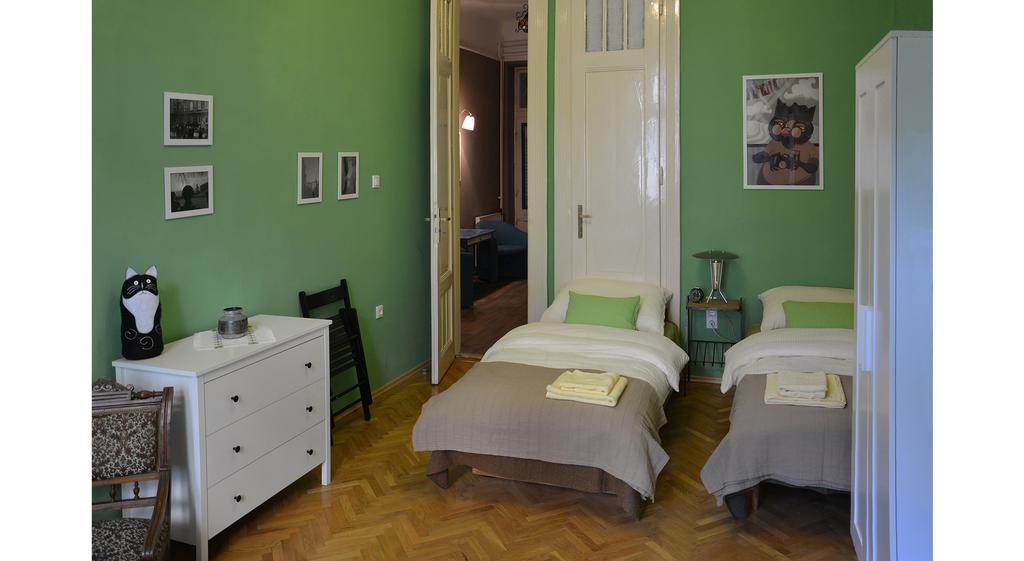 Cat And Co. Ostello Budapest