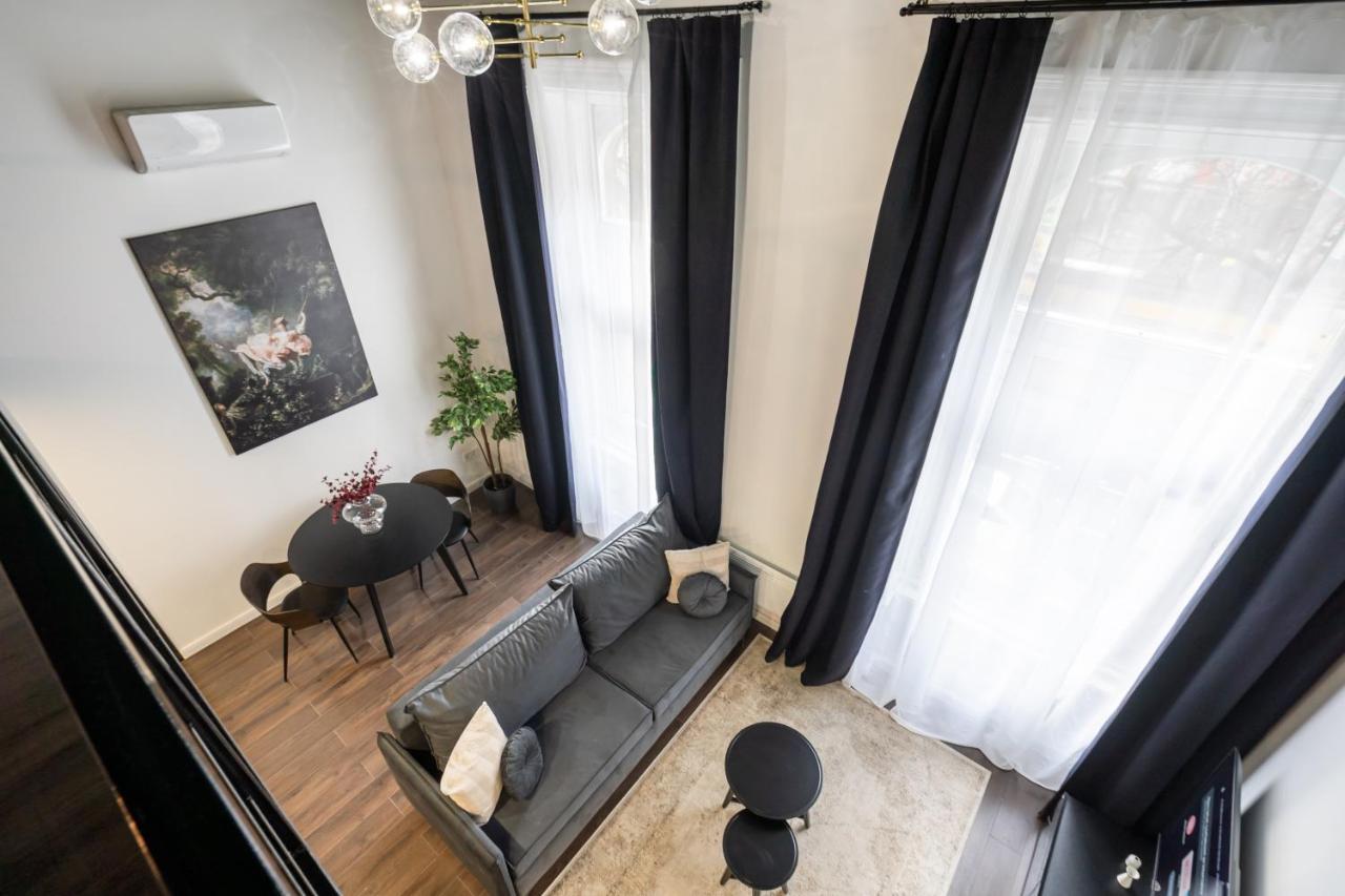 E41 - Trendy Boutique - Prime Spot By Bqa *