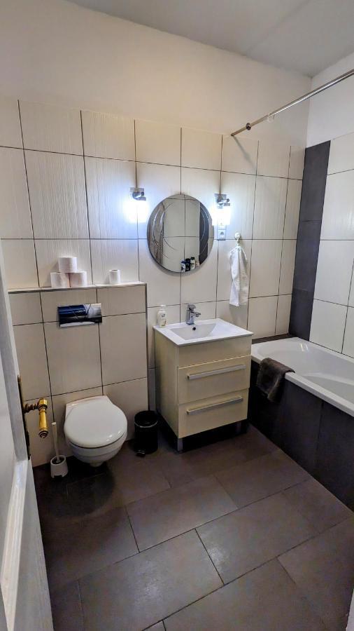 Freeparking - Great Synagogue Apartment, 2 Bedroom, 5 People ,wifi, Ac Apartamento