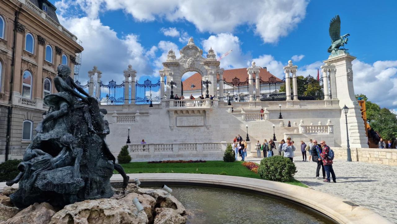 Parliament View Apartment Budapest