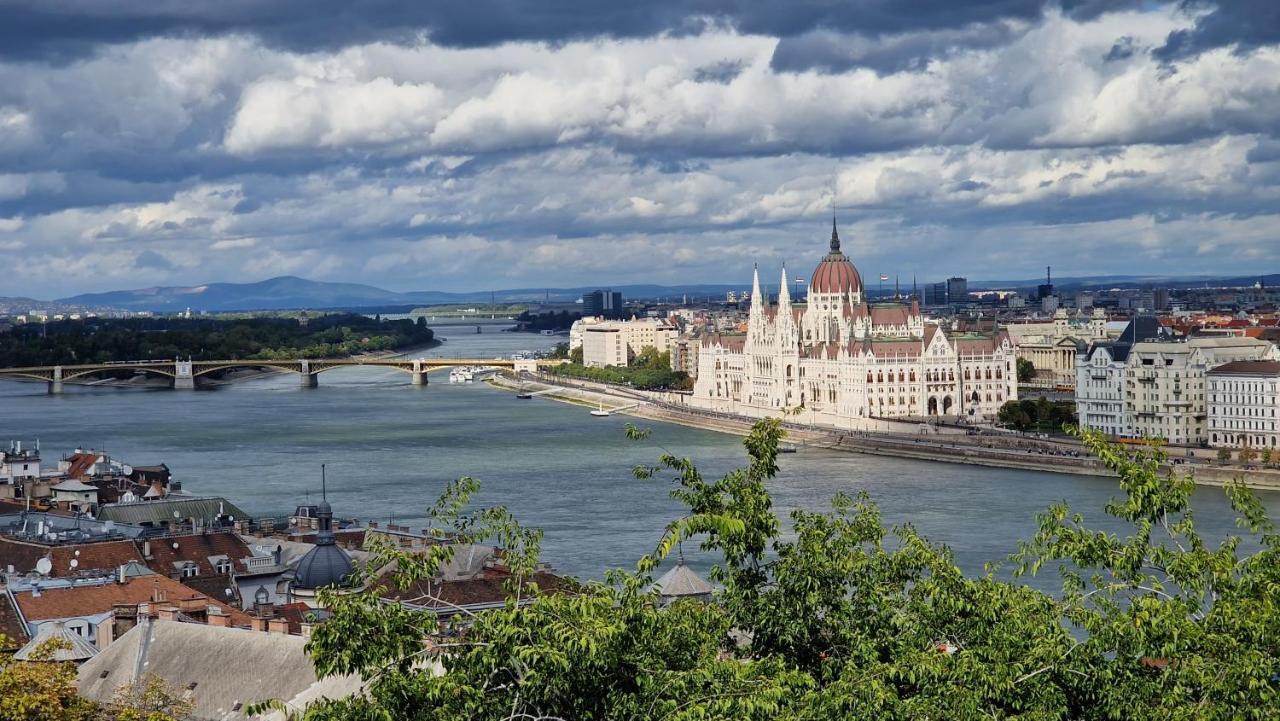 Parliament View Apartment