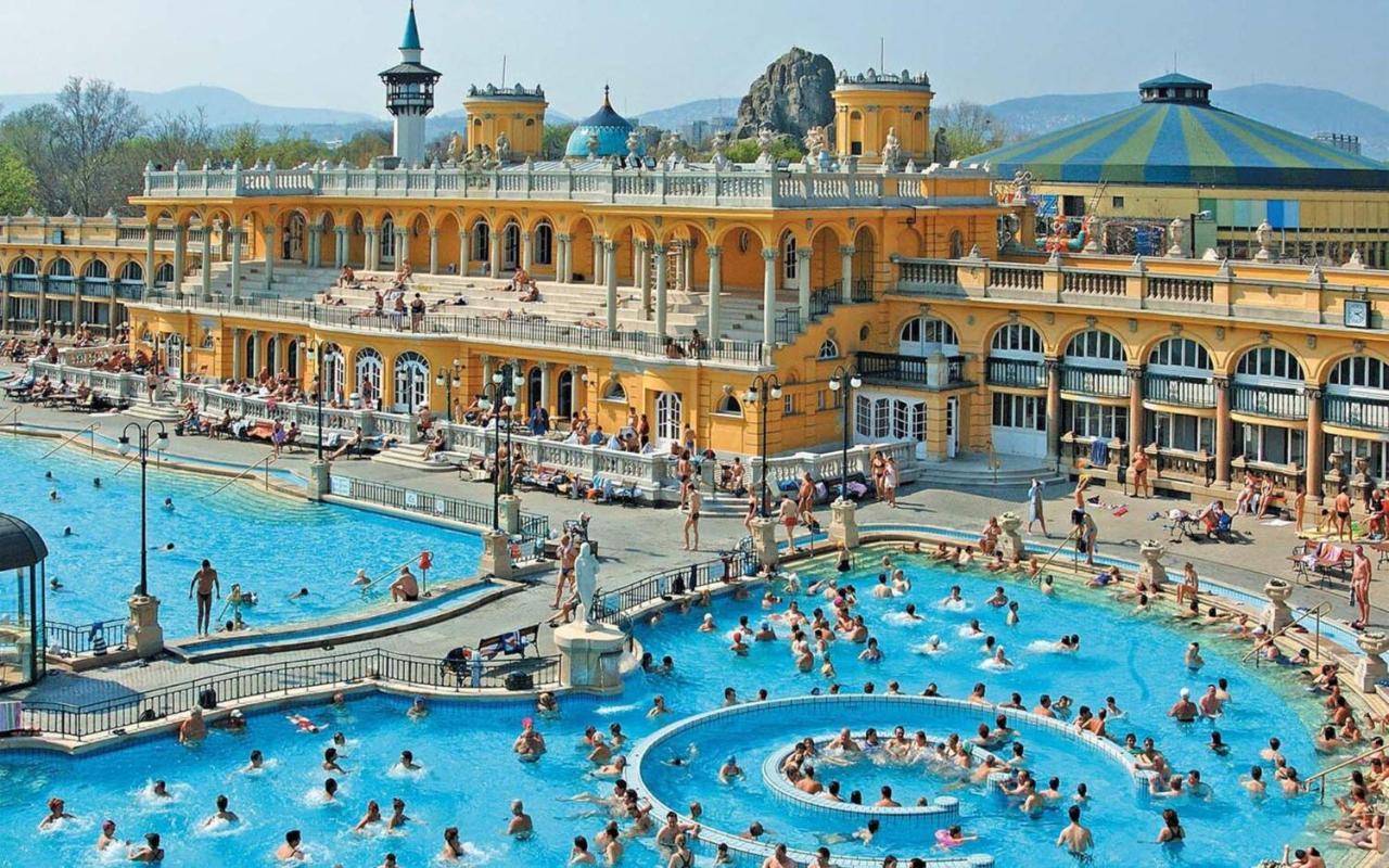 Luxurious Cozy 1br Apt - 2min Walk To Gozsduyard! Budapest
