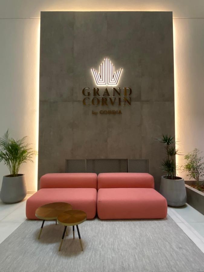 Grand Corvin Apartamento *