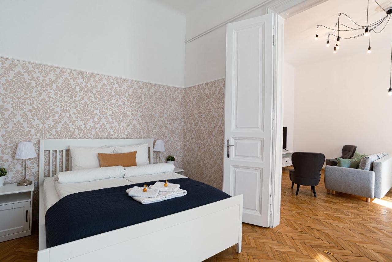 Terrace Vuvu - With Balcony In The Heart Of Apartment