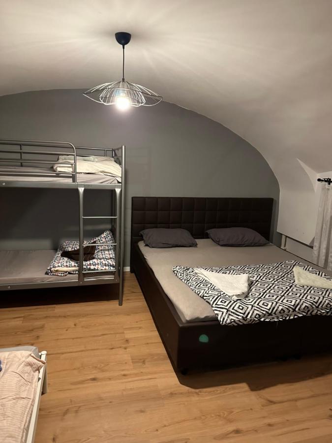 Hotel Centrale Rooms *