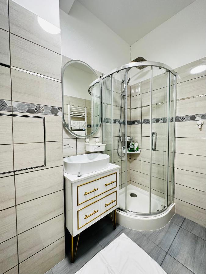 Krisztina 21 * Budapest