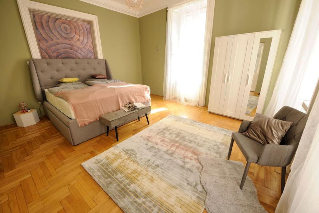 Appartement Danubio **** 3 Bedrooms - Next To The River *