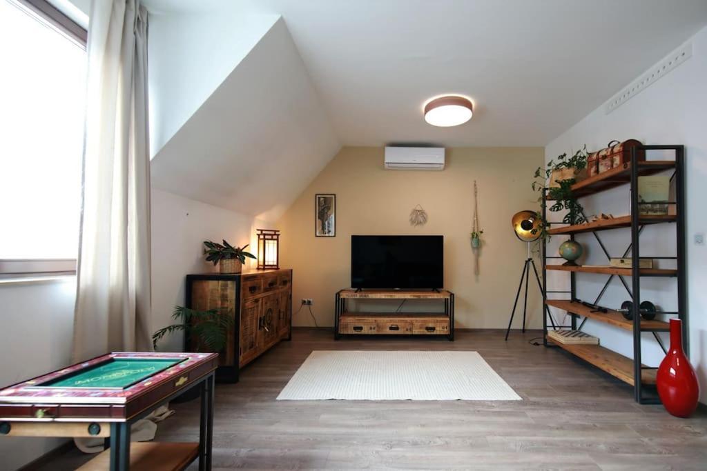 360 Panorama • Rooftop Jacuzzi • Downtown Luxury Appartamento