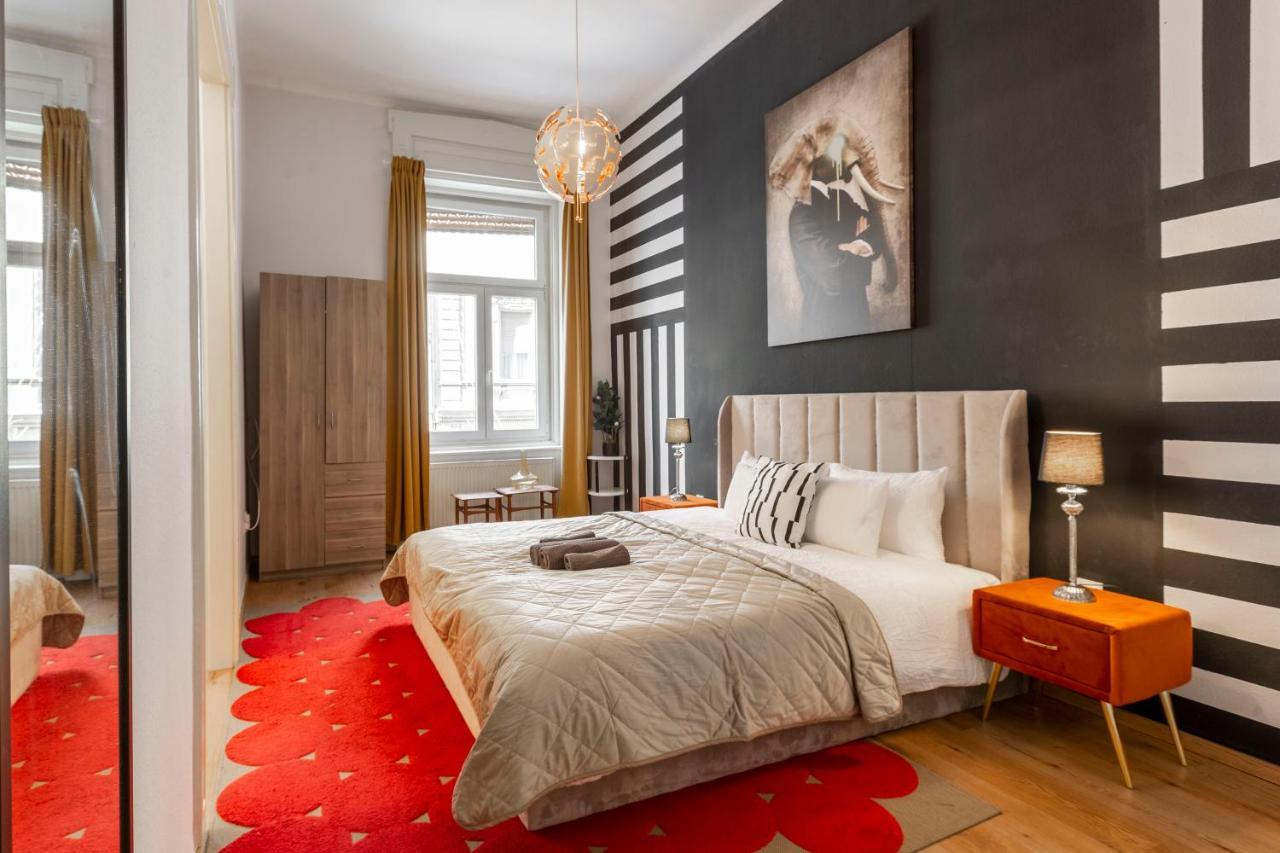 Deluxe Dohany Next To The New York Cafe * Budapest