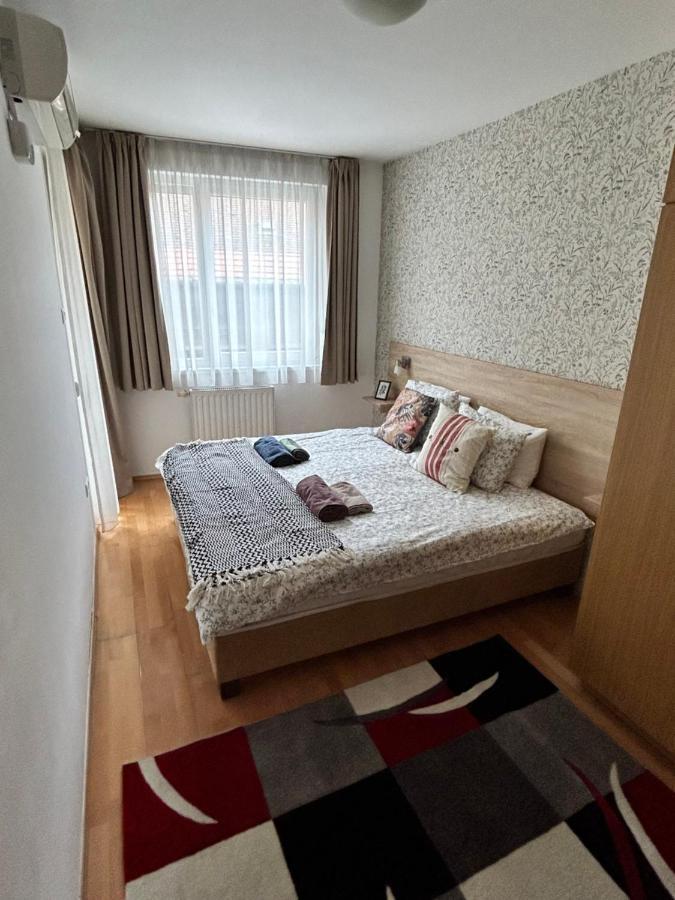 Apartamento Danube Dwelling Akacfa 26 - Private Indoor Garage Budapest