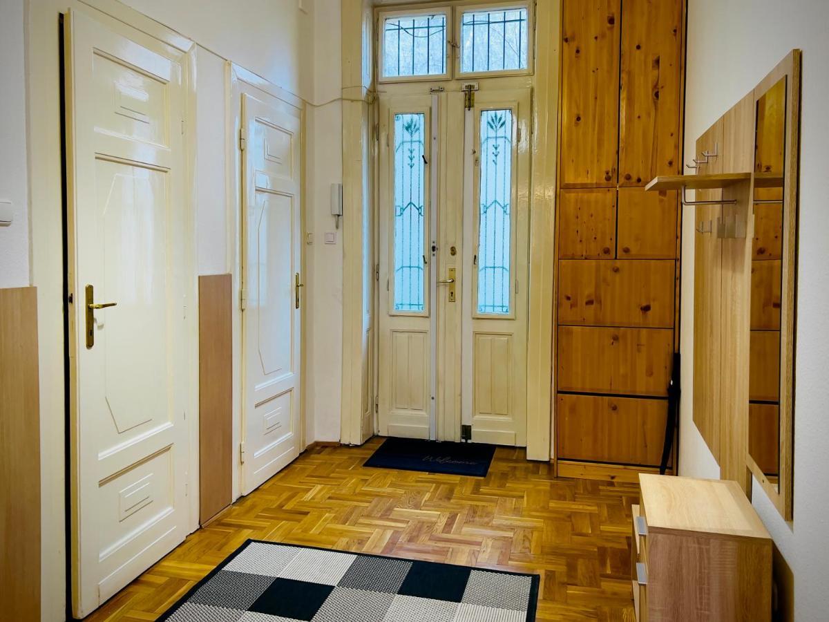 In The Pedestrial Area Apartment *