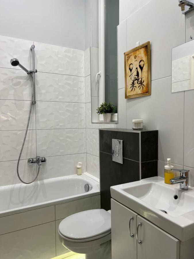 N38 By Small Budapest