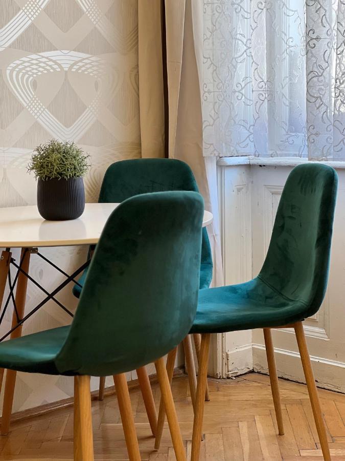 N38 By Small * Budapest