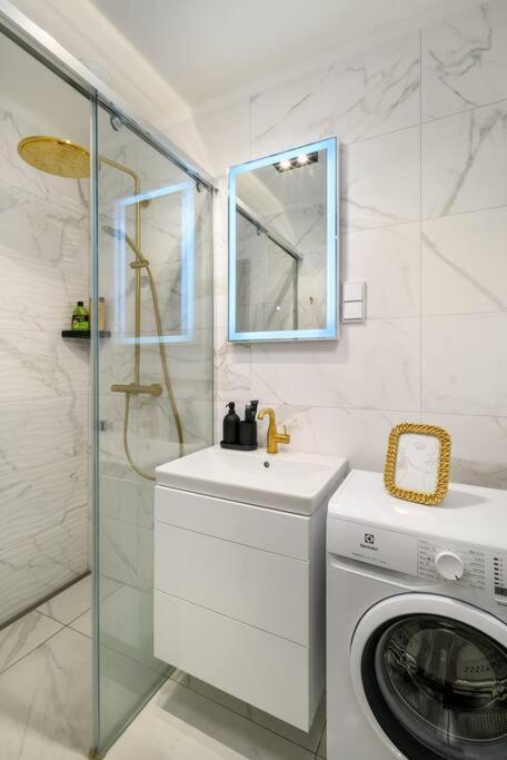 Apartment 2budapest Eye-freegym And Sauna Luxury *