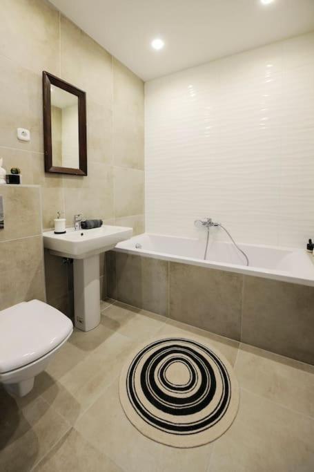 Danubio **** 3 Bedrooms - Next To The River * Budapest