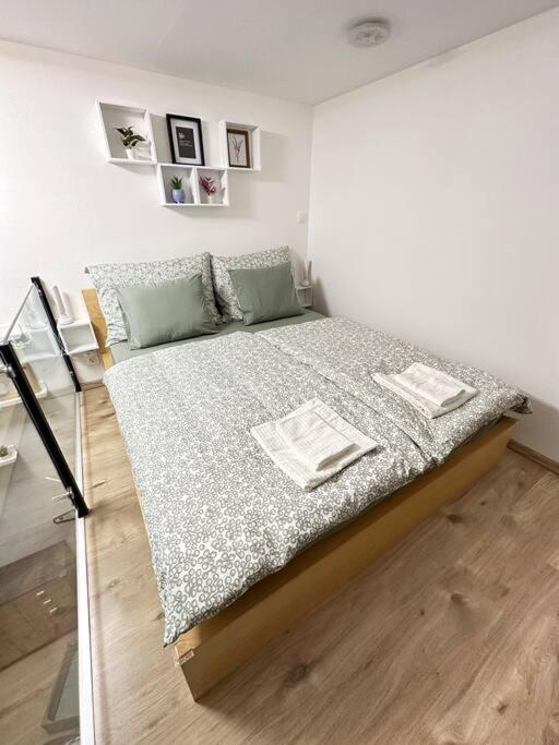 Apartment Charming In The Heart Of - Baby Loic *