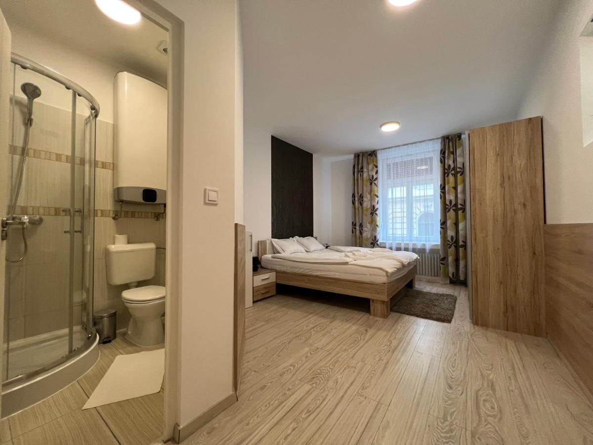 Homes * Budapest