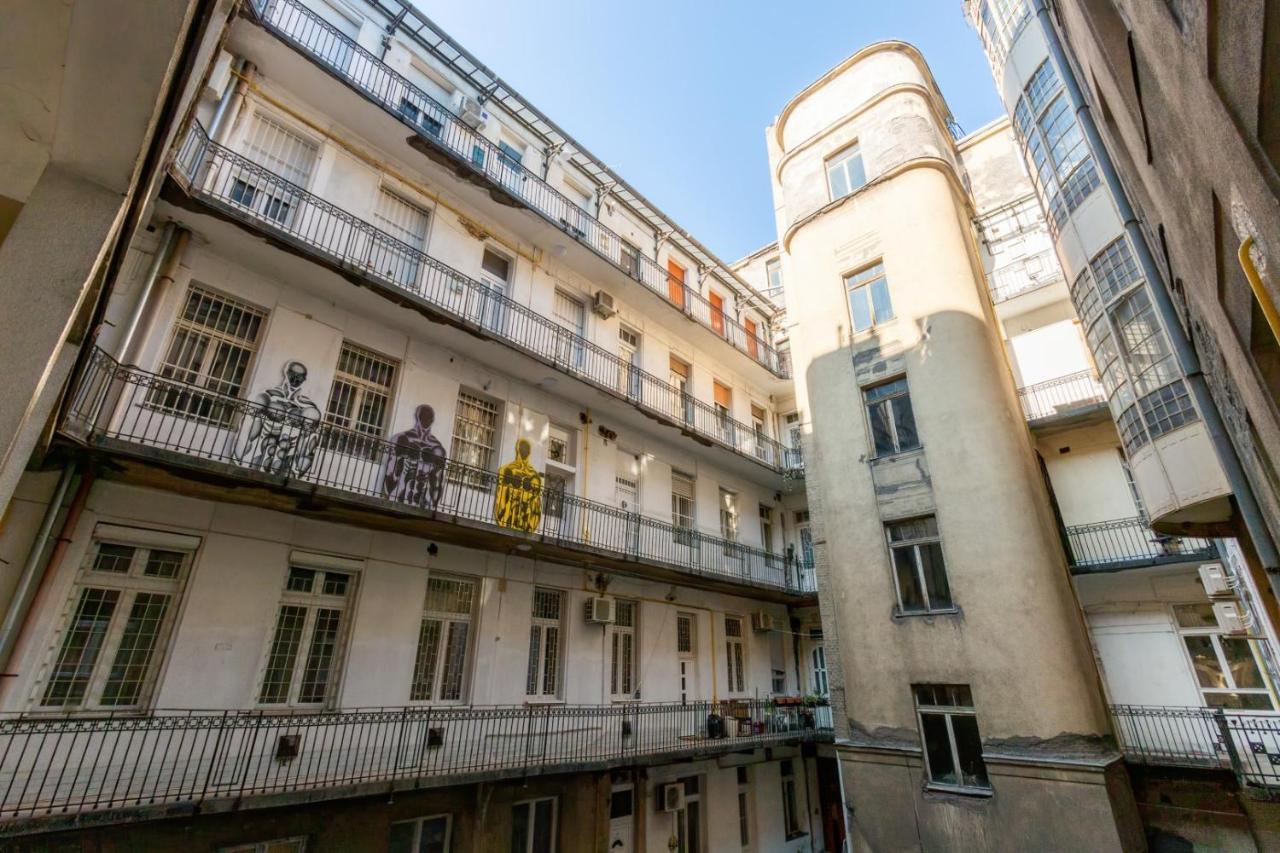 Elizabeth Garden Budapest