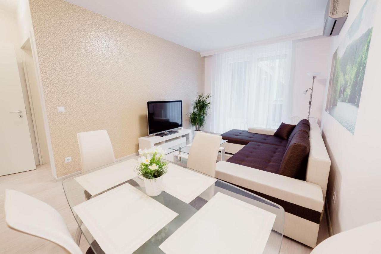 Corvin Promenade With Free Parking * Budapest