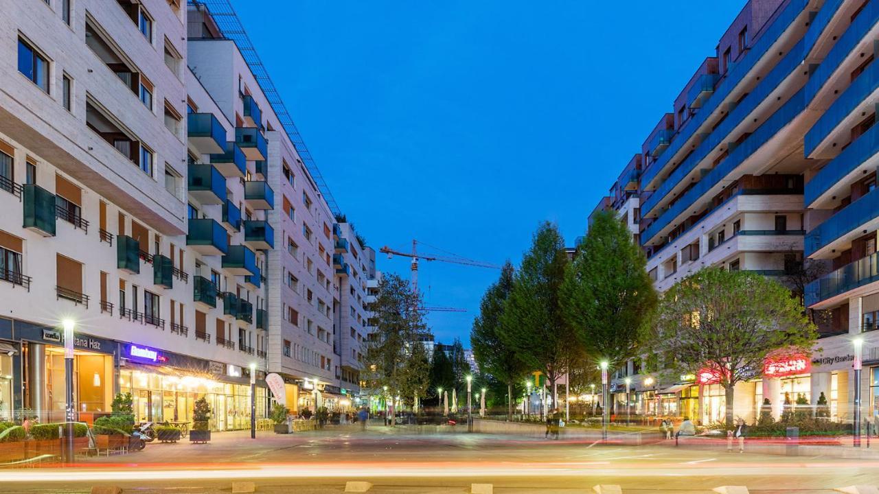 Corvin Promenade With Free Parking * Budapest