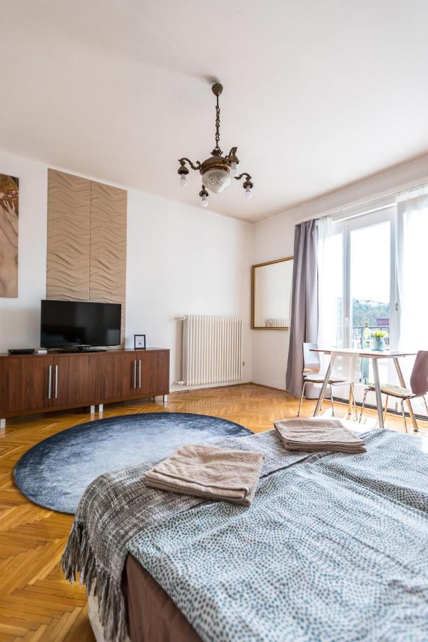 Danube Apartment *