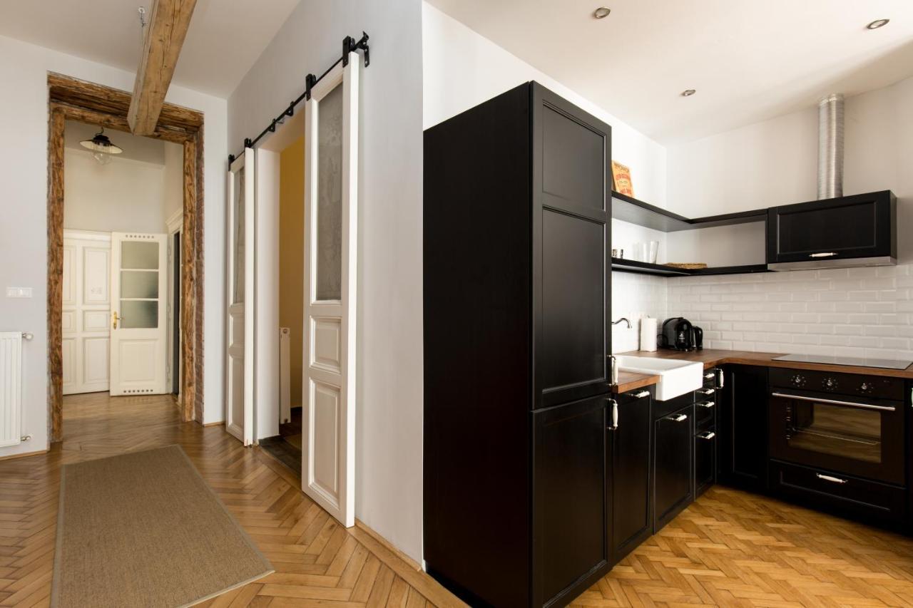 King Rustik & Apartment *