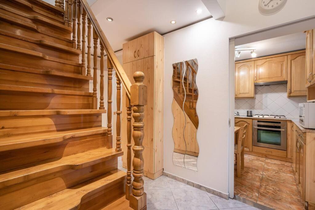 Cozy 3 Bedrooms In 7st Districht Apartmán Budapest