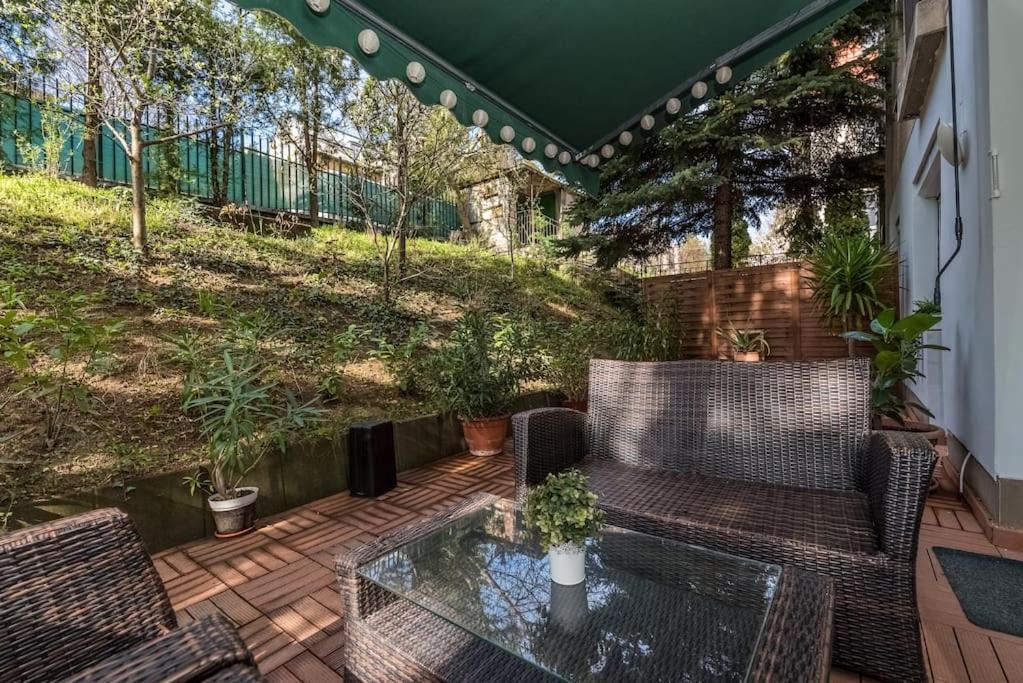 Szabi Buda New Terrace Apartmán Budapešť